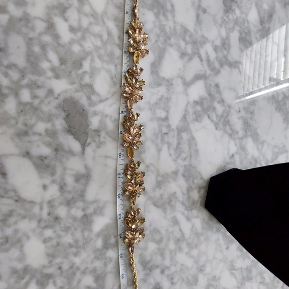 Banana Republic statement necklace in yellow rhinestones - Picture 6 of 6